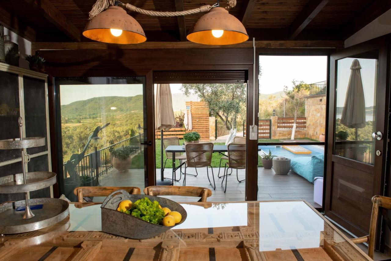 Dandy Villas Nea Roda - Melodic Waves - Private - Pool - Parking - Cellar מראה חיצוני תמונה